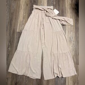 Chic Beige Wide-Leg Pants